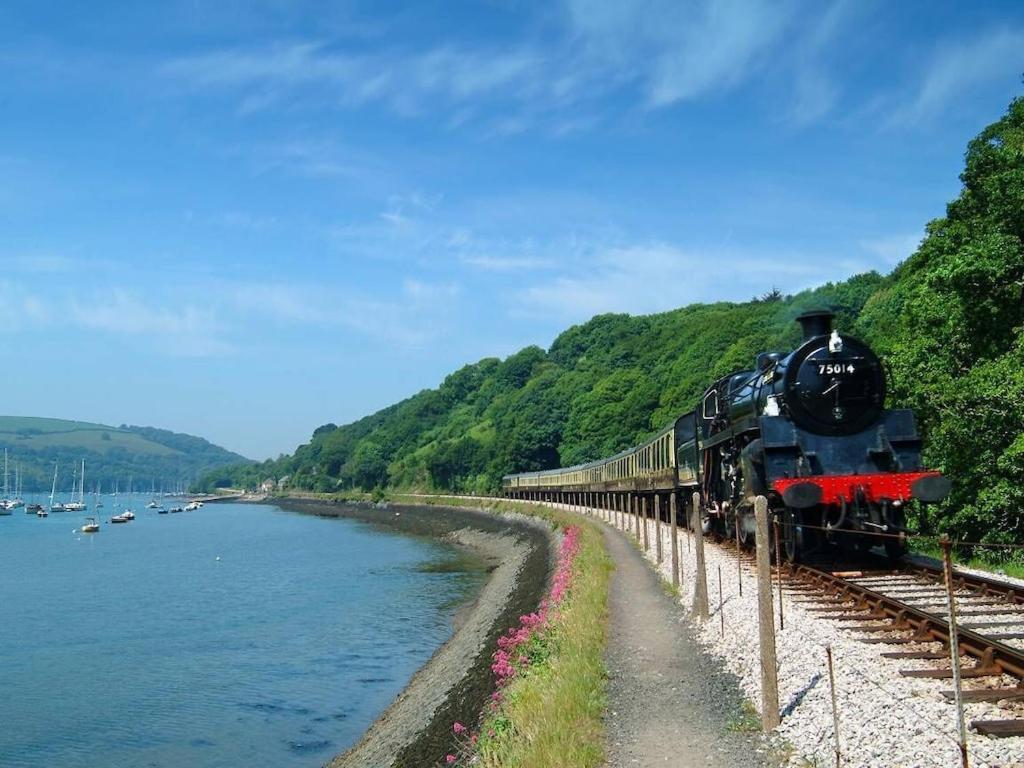 Caldon Holiday Chalet Sleeps 4 In Dartmouth Wifi Electric Inc Pet Friendly Kültér fotó